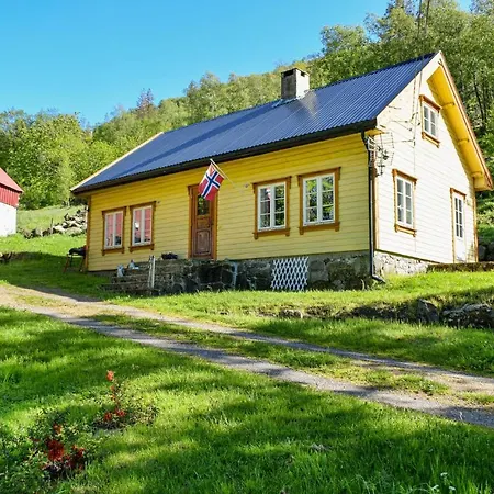 2 Bedroom Amazing In Farsund