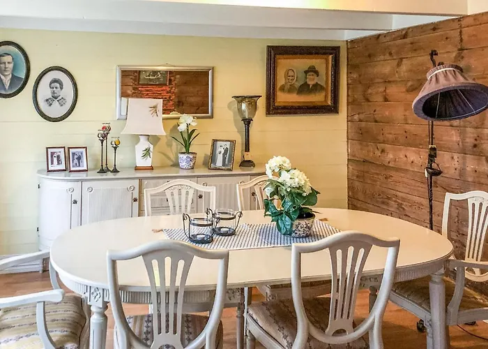2 Bedroom Amazing In בית נופש פארשונד