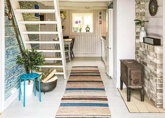 בית נופש 2 Bedroom Amazing In *