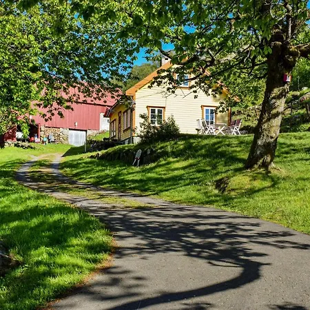 2 Bedroom In * Farsund